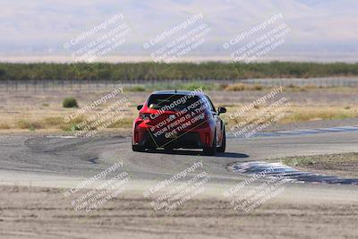 media/Oct-04-2025-OnGrid (Sat) [[44bd565ffa]]/Green Group/Grapevine/